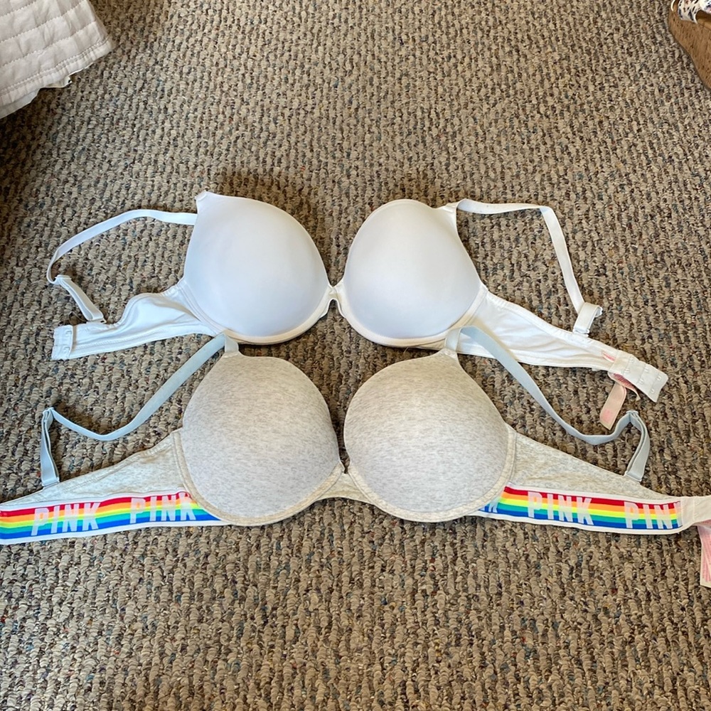 NWOT Tags Victorias Secret 34DD Push up Bras